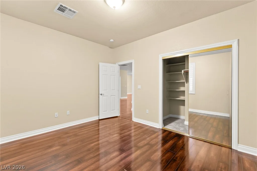 8054 Planting Fields, Las Vegas, NV 89117