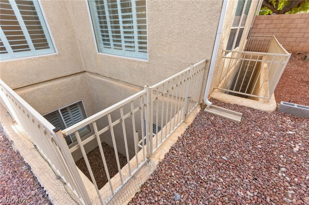 8054 Planting Fields, Las Vegas, NV 89117