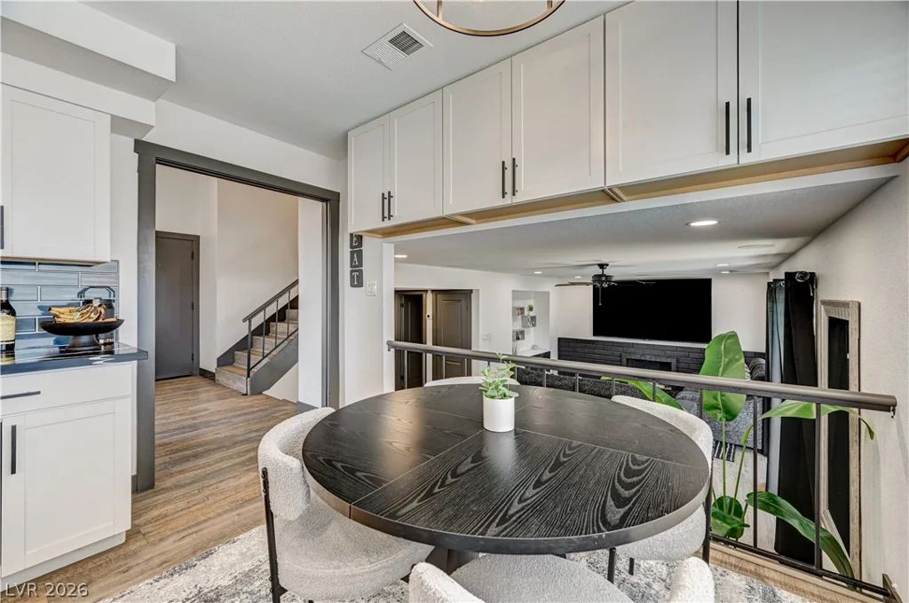 4372 Alderbrook, Las Vegas, NV 89103