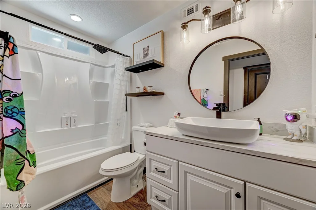 4372 Alderbrook, Las Vegas, NV 89103