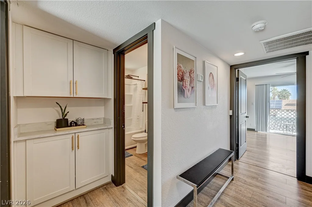 4372 Alderbrook, Las Vegas, NV 89103