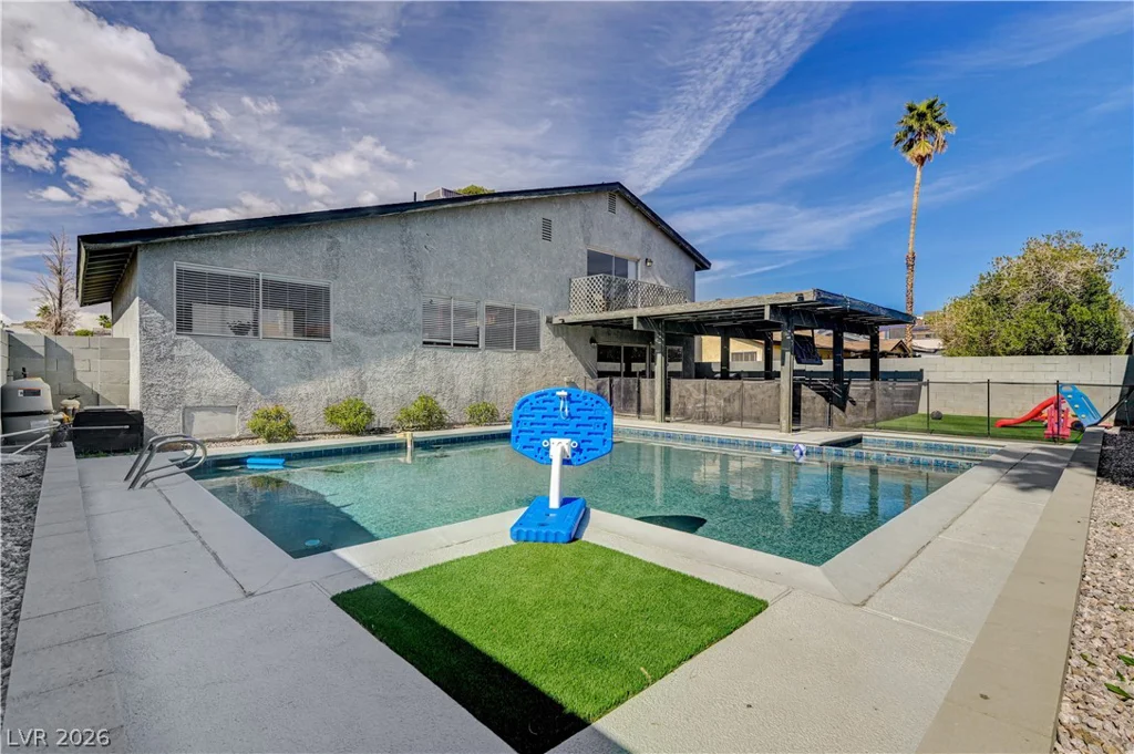 4372 Alderbrook, Las Vegas, NV 89103