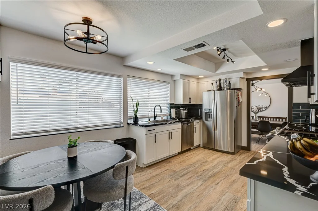 4372 Alderbrook, Las Vegas, NV 89103