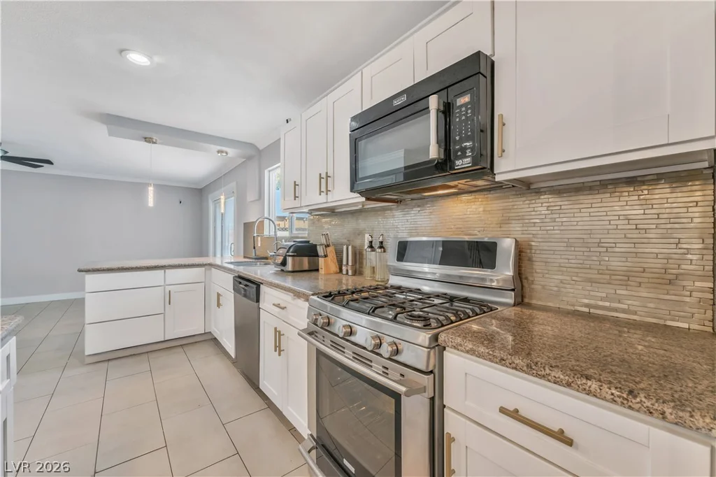 5242 Jane, Las Vegas, NV 89119