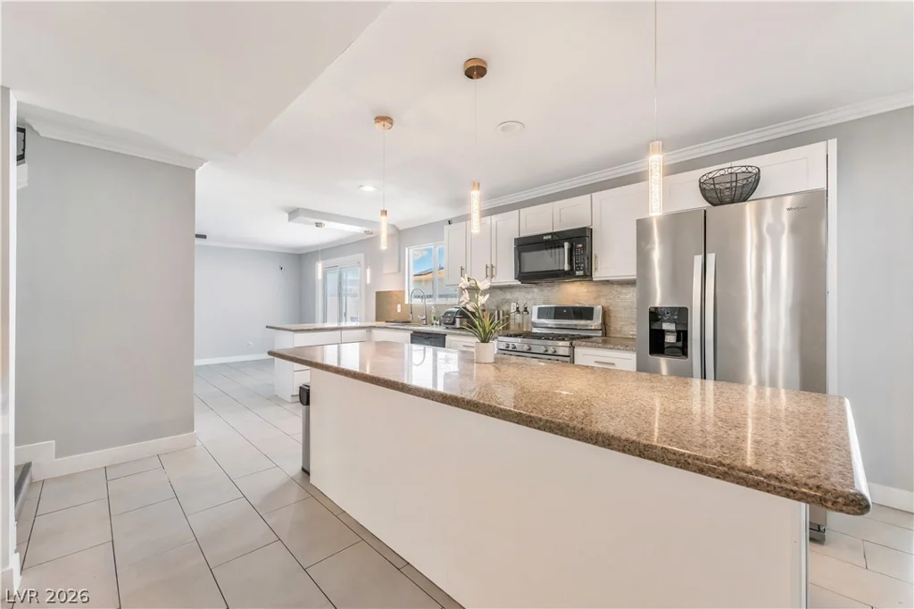 5242 Jane, Las Vegas, NV 89119
