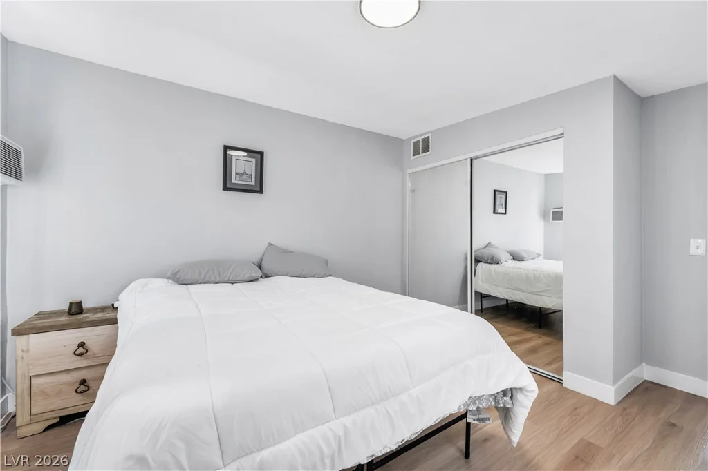 5242 Jane, Las Vegas, NV 89119