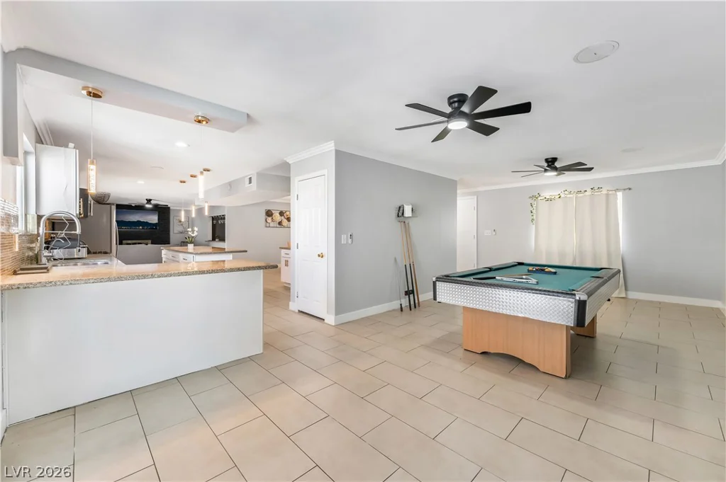 5242 Jane, Las Vegas, NV 89119