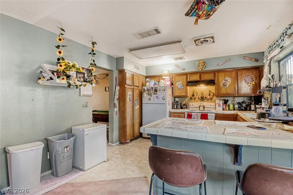 4563 Kenmare, Las Vegas, NV 89121