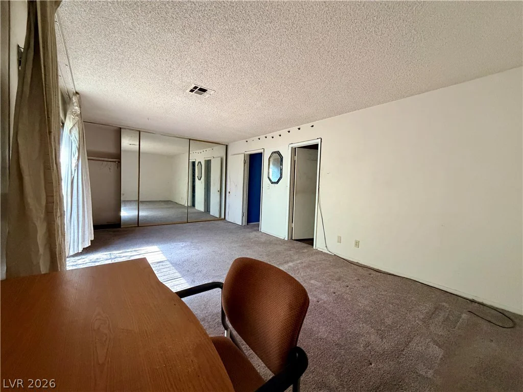 4563 Kenmare, Las Vegas, NV 89121