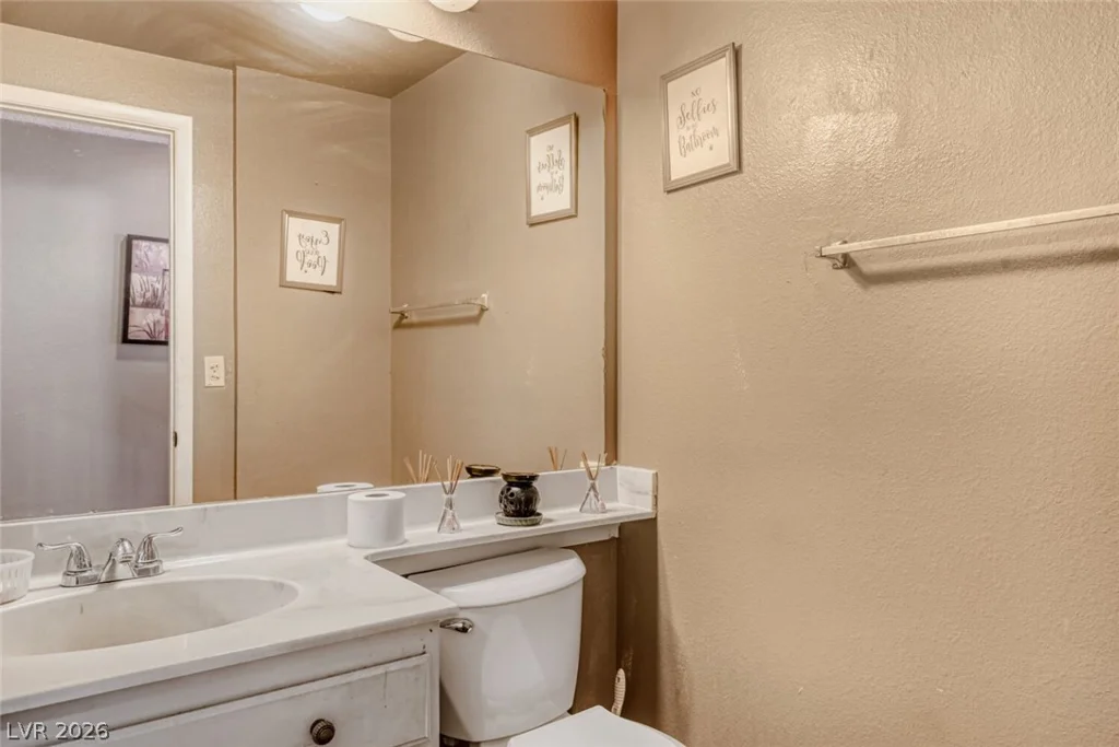4563 Kenmare, Las Vegas, NV 89121