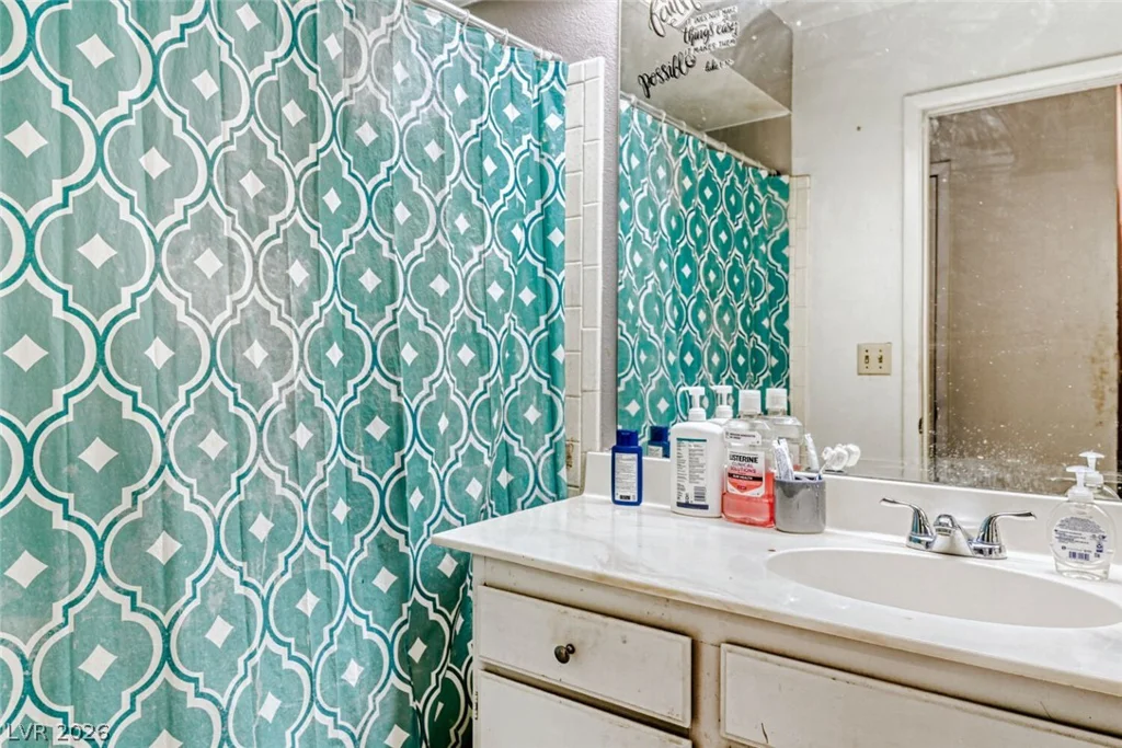 4563 Kenmare, Las Vegas, NV 89121