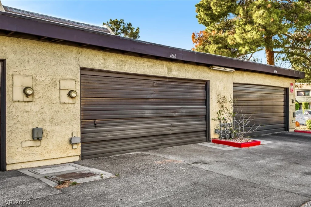 4563 Kenmare, Las Vegas, NV 89121