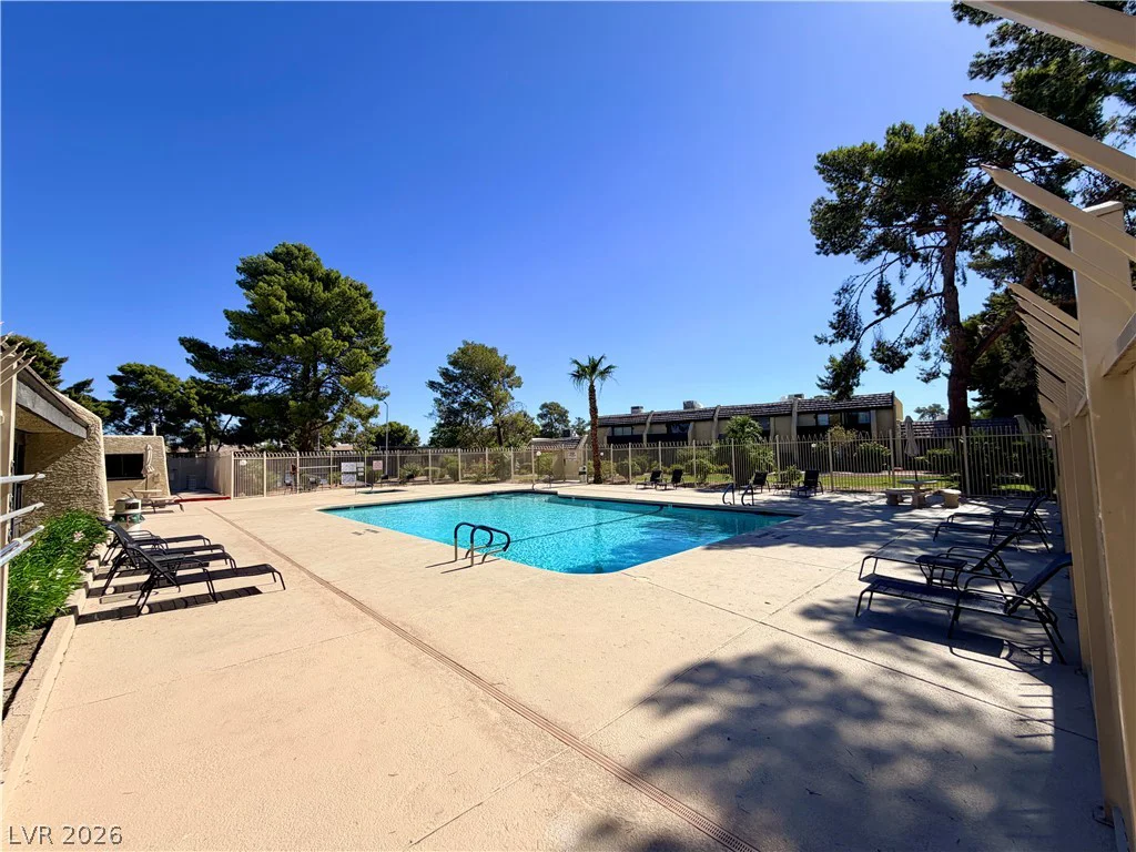 4563 Kenmare, Las Vegas, NV 89121