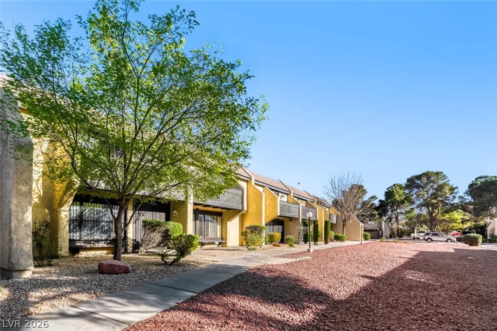 4563 Kenmare, Las Vegas, NV 89121