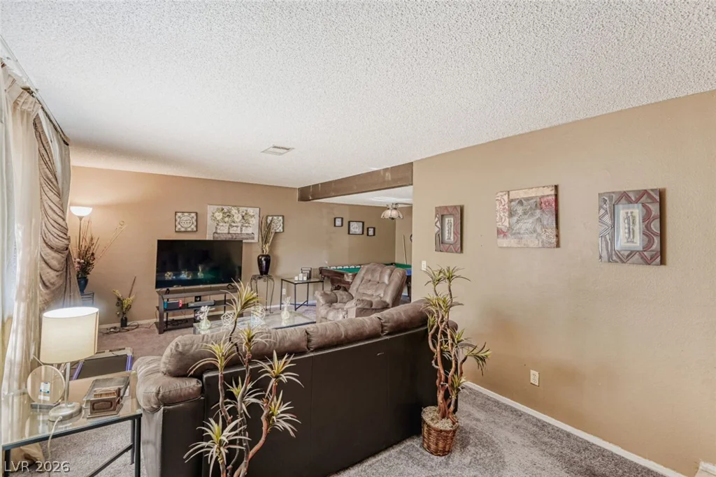 4563 Kenmare, Las Vegas, NV 89121