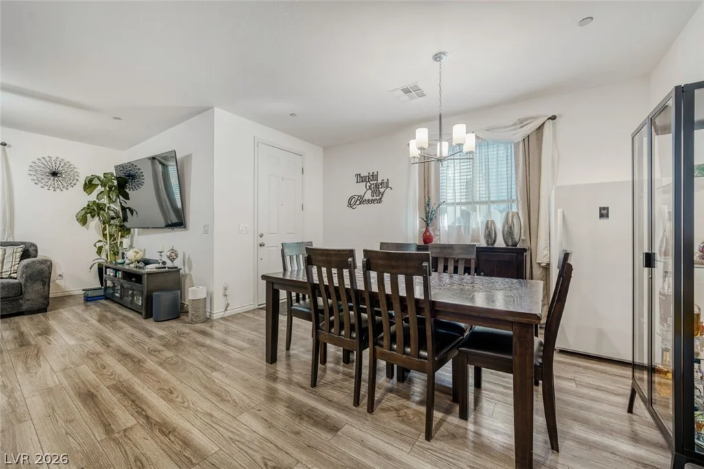 828 Grand Country, North Las Vegas, NV 89086