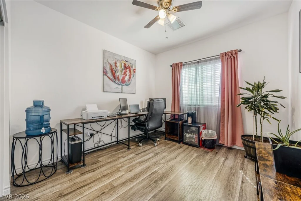 828 Grand Country, North Las Vegas, NV 89086