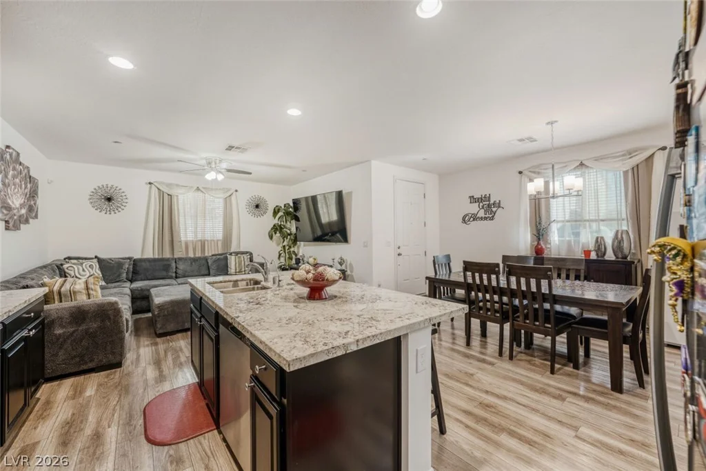 828 Grand Country, North Las Vegas, NV 89086