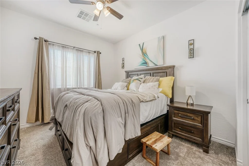 828 Grand Country, North Las Vegas, NV 89086