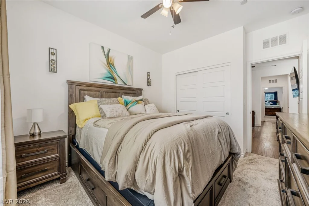828 Grand Country, North Las Vegas, NV 89086