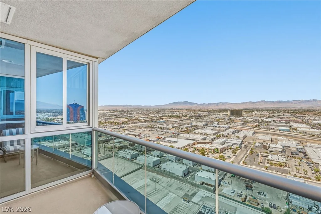4575 Dean Martin, Las Vegas, NV 89103