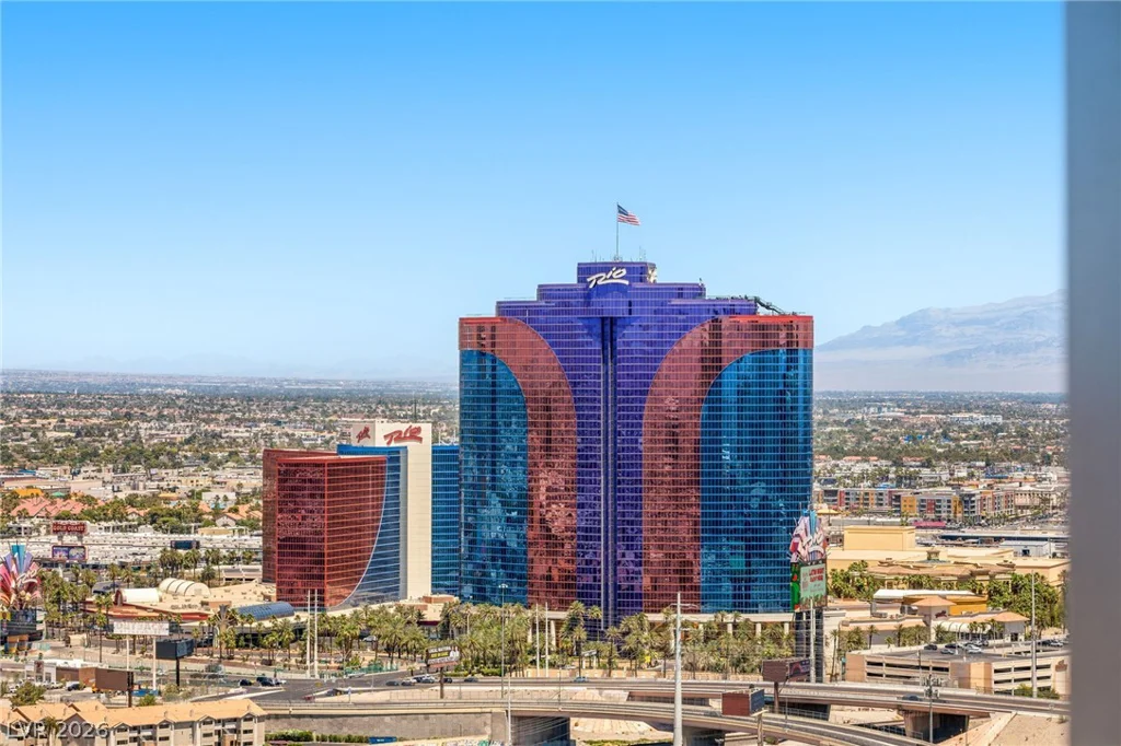 4575 Dean Martin, Las Vegas, NV 89103