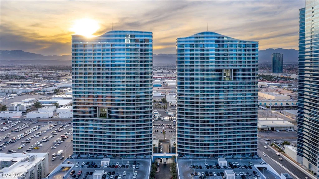 4575 Dean Martin, Las Vegas, NV 89103