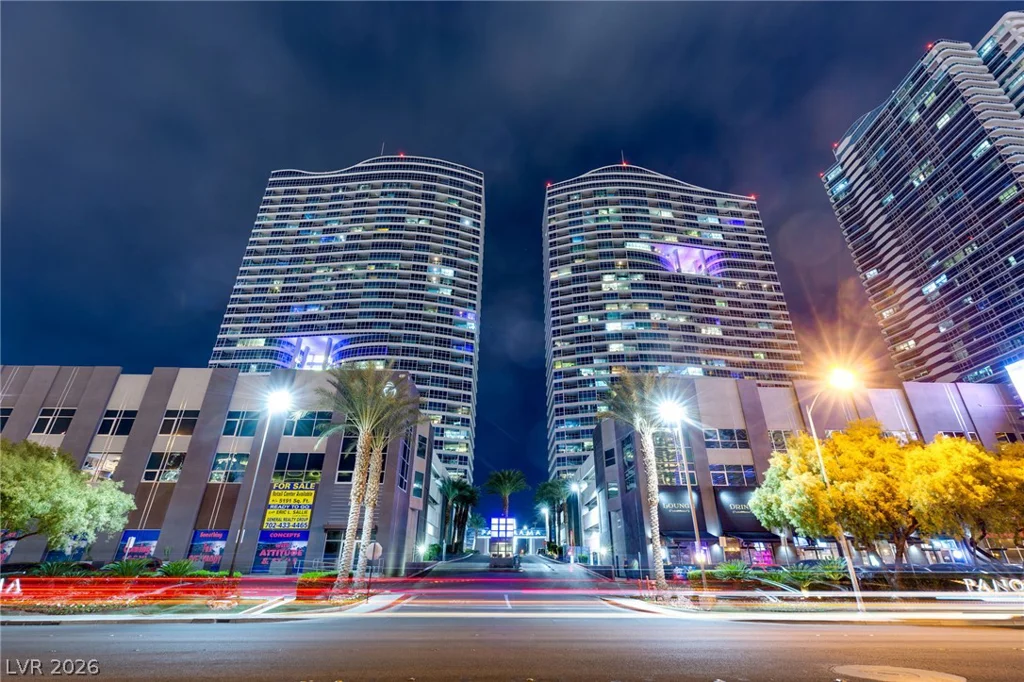 4575 Dean Martin, Las Vegas, NV 89103