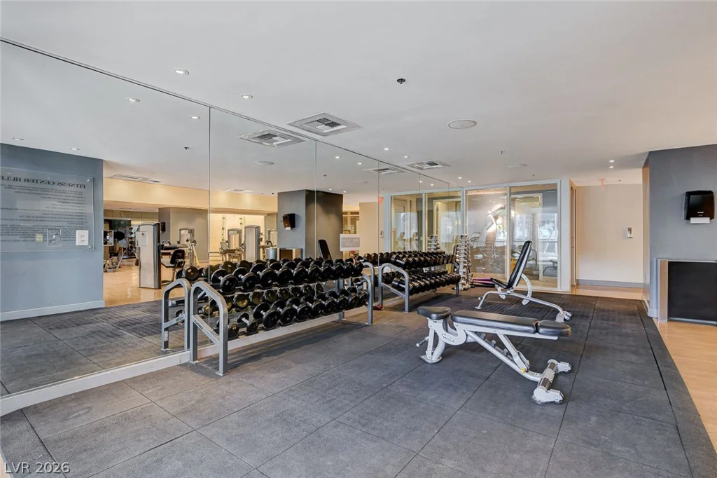 4575 Dean Martin, Las Vegas, NV 89103