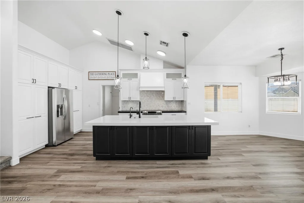 1352 Lake Valley, Logandale, NV 89021