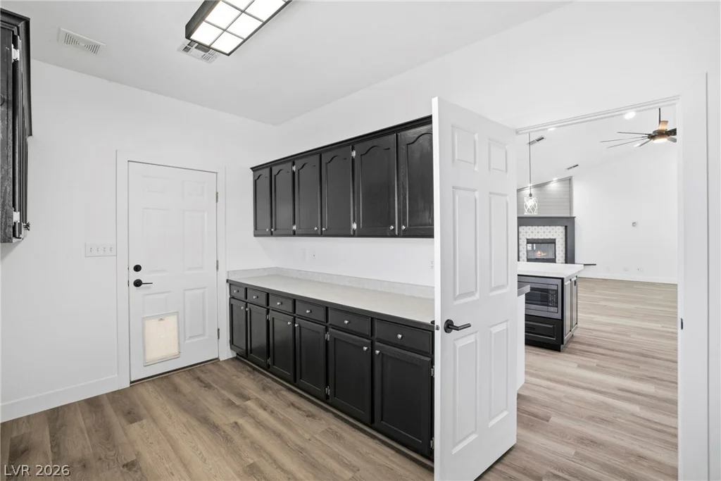 1352 Lake Valley, Logandale, NV 89021