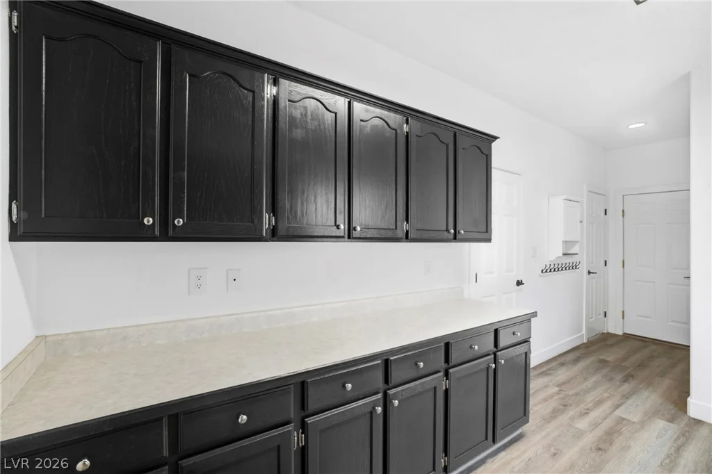 1352 Lake Valley, Logandale, NV 89021