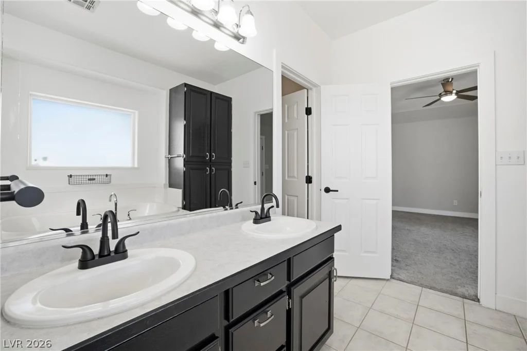 1352 Lake Valley, Logandale, NV 89021