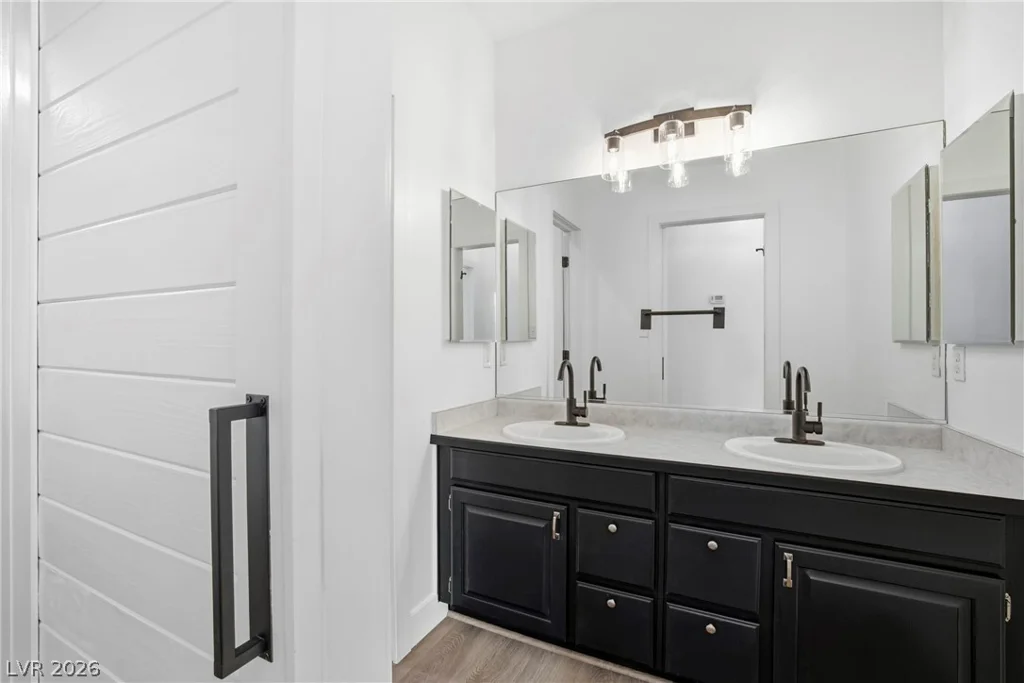 1352 Lake Valley, Logandale, NV 89021
