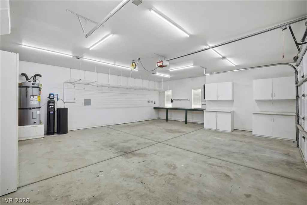 1352 Lake Valley, Logandale, NV 89021