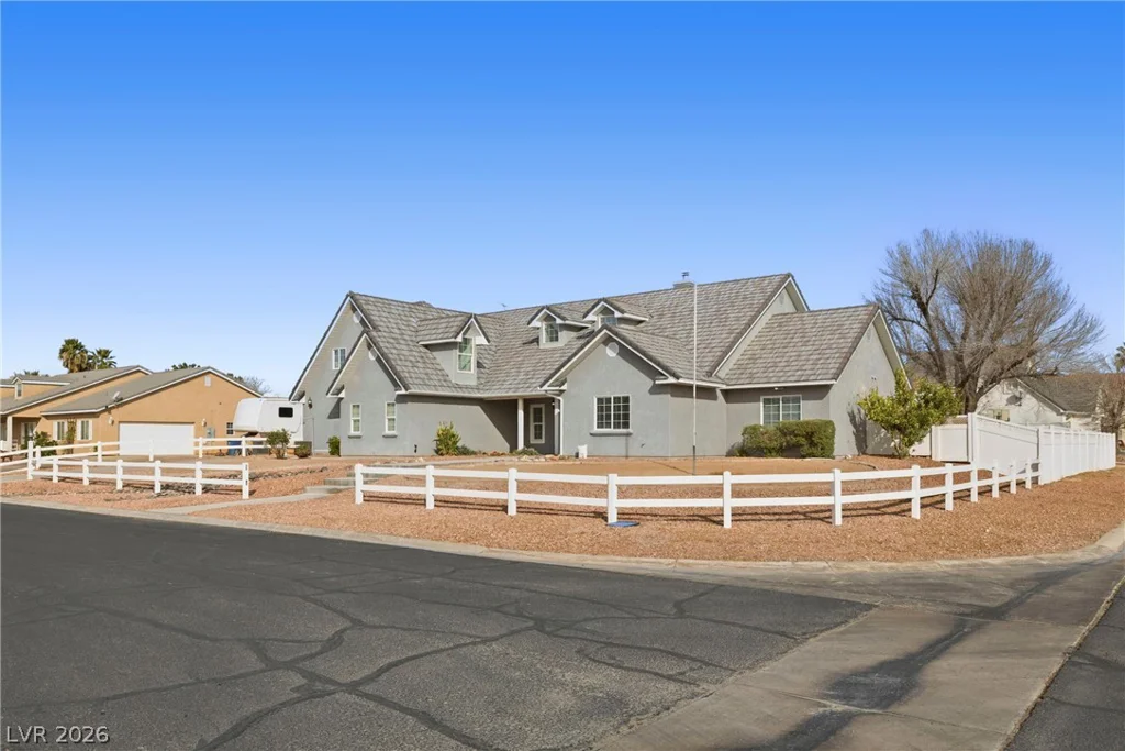 1352 Lake Valley, Logandale, NV 89021