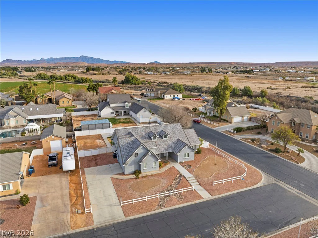 1352 Lake Valley, Logandale, NV 89021