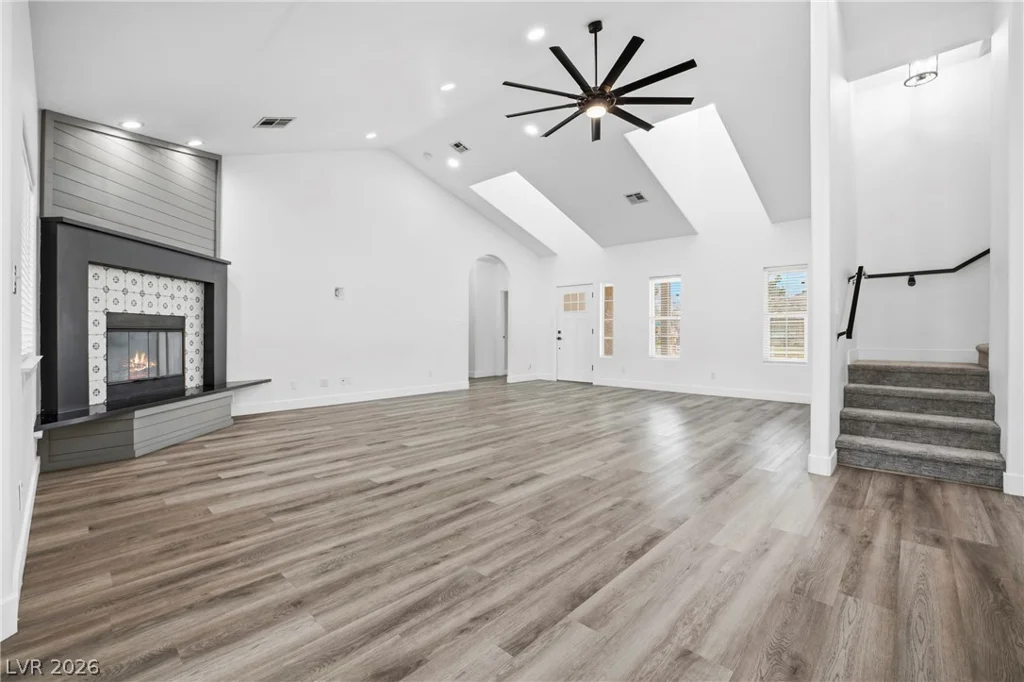 1352 Lake Valley, Logandale, NV 89021