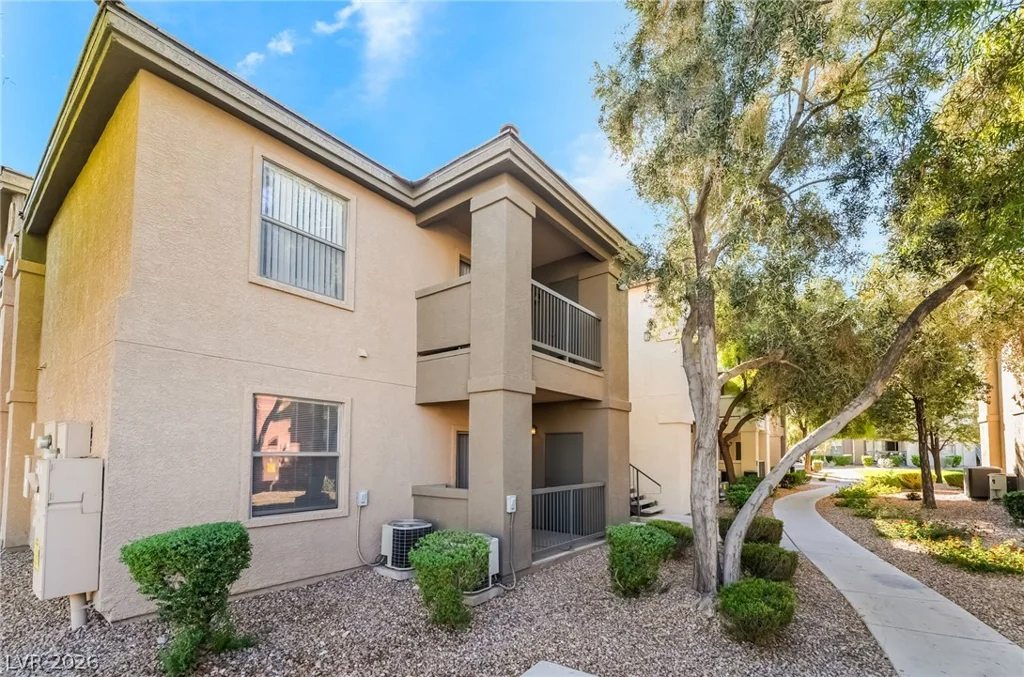 8000 Badura, Las Vegas, NV 89113