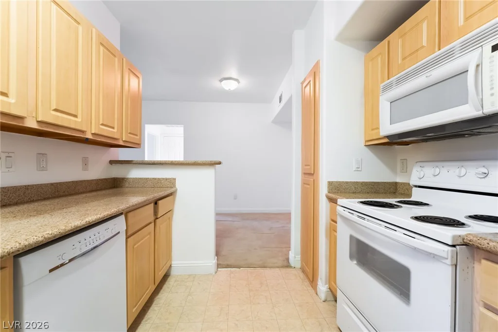 8000 Badura, Las Vegas, NV 89113