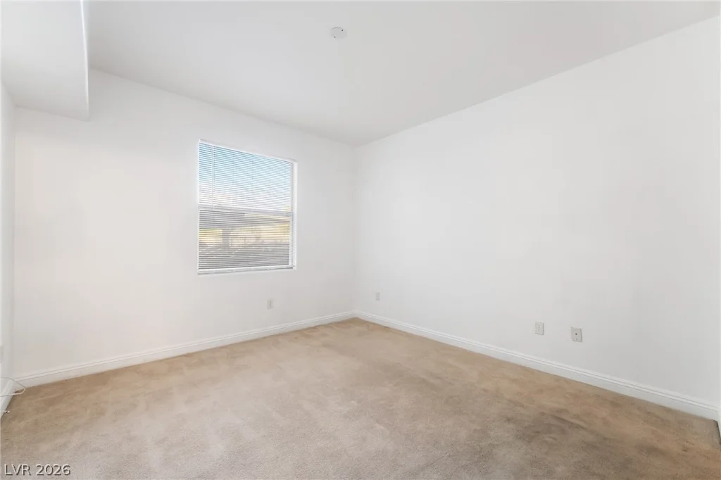 8000 Badura, Las Vegas, NV 89113