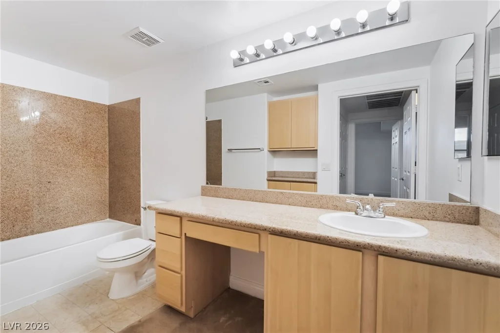 8000 Badura, Las Vegas, NV 89113