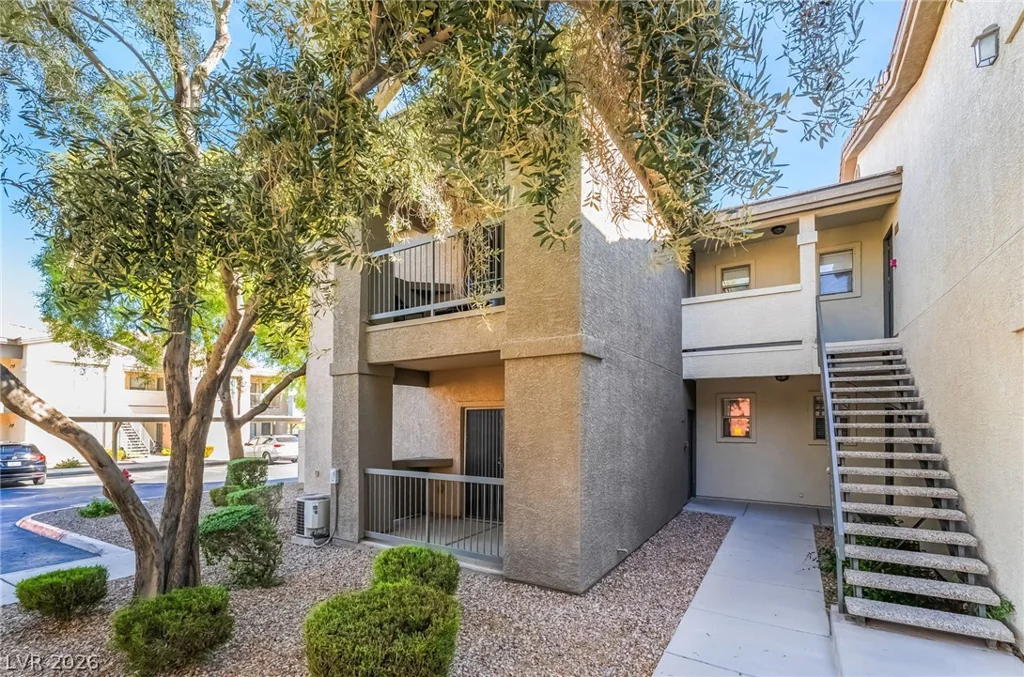 8000 Badura, Las Vegas, NV 89113
