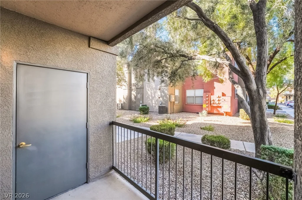 8000 Badura, Las Vegas, NV 89113