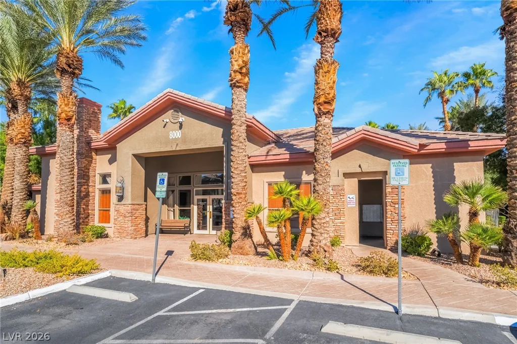 8000 Badura, Las Vegas, NV 89113