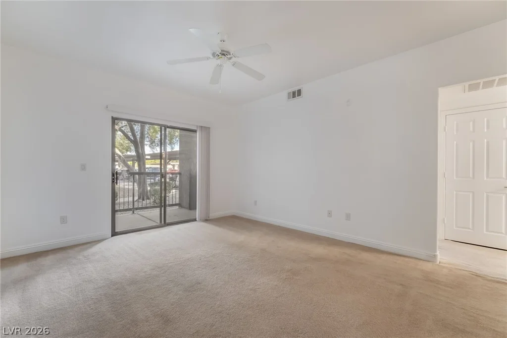 8000 Badura, Las Vegas, NV 89113