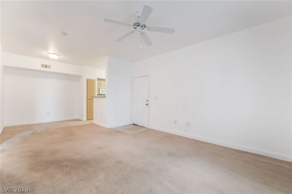 8000 Badura, Las Vegas, NV 89113