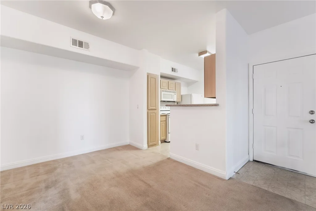 8000 Badura, Las Vegas, NV 89113
