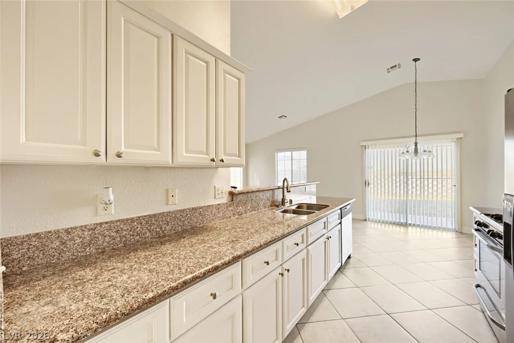 5519 Los Lobos, North Las Vegas, NV 89031