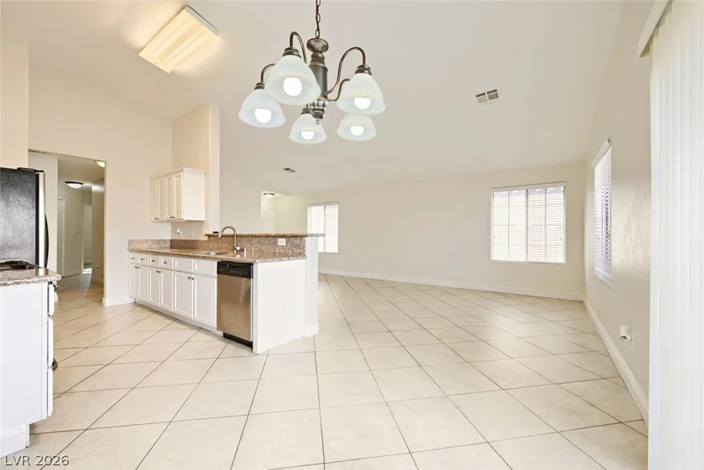 5519 Los Lobos, North Las Vegas, NV 89031